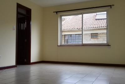 3 Bed Apartment with En Suite at Rhapta Rd