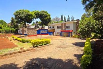 Commercial Property with Fibre Internet at Lavington Green
