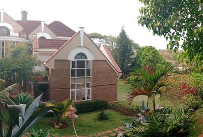 5 Bed House with En Suite in Muthaiga