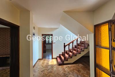 5 Bed House with En Suite in Kitisuru