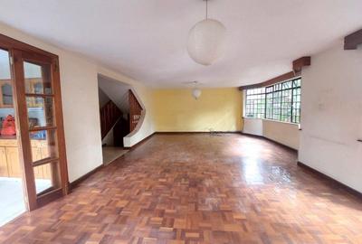 4 Bed Townhouse with En Suite in Kilimani - 2