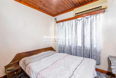 5 Bed Townhouse with En Suite in South B - 4