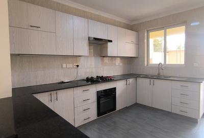 4 Bed House with En Suite in Syokimau - 4