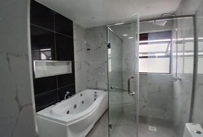 5 Bed House with En Suite in Ruiru - 4