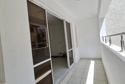 2 Bed Apartment with En Suite at Westlands - 4