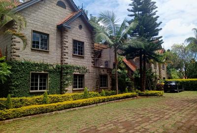 4 Bed Villa with En Suite in Lavington