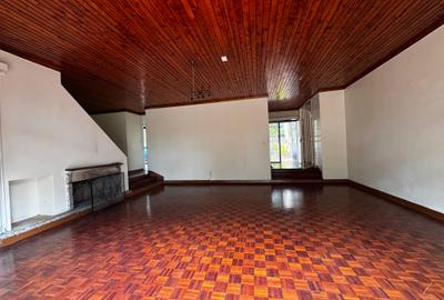 4 Bed House with En Suite in Loresho - 2