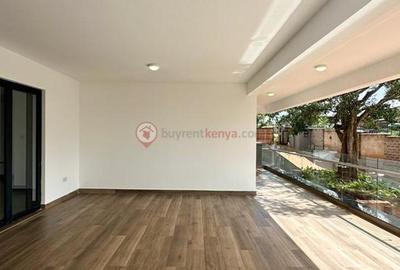 5 Bed Townhouse with En Suite in Kitisuru