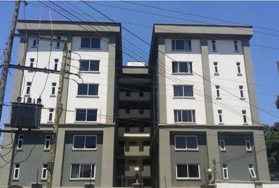 4 Bed Apartment with En Suite in Parklands