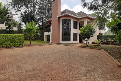 4 Bed Townhouse with En Suite in Kiambu Road