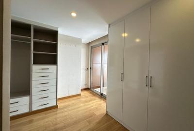 4 Bed Apartment with En Suite in Kileleshwa - 4