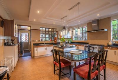 4 Bed House at Nyari - 3