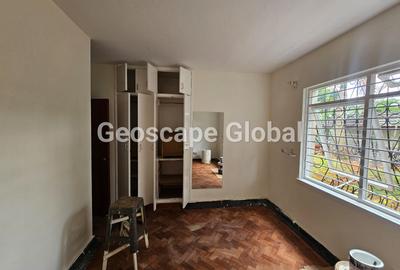 4 Bed House with En Suite in Runda - 4