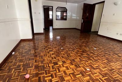 3 Bed Apartment with Swimming Pool in Kileleshwa - 2