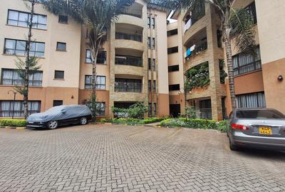 4 Bed Apartment with En Suite in Westlands Area