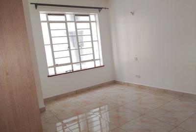 3 Bed Apartment with En Suite at Parklands - 2