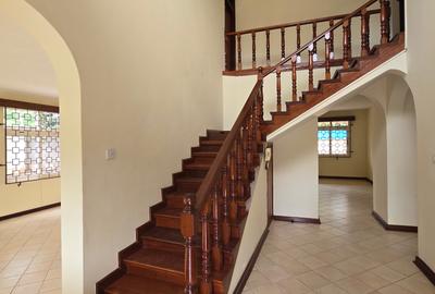 4 Bed Townhouse with En Suite in Lavington - 3