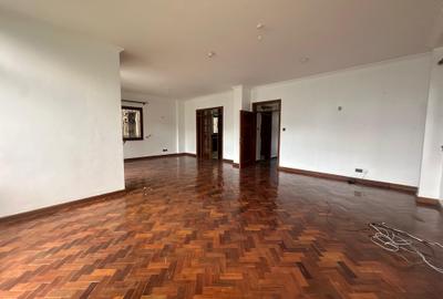 5 Bed Townhouse with En Suite at Lavington