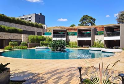 3 Bed Apartment with En Suite in Nyari