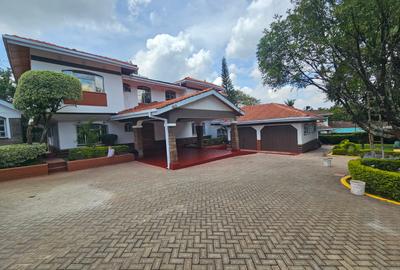 5 Bed House with En Suite in Rosslyn - 4