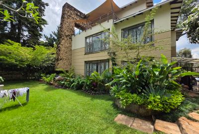 4 Bed Townhouse with En Suite at Lavington Green. - 2