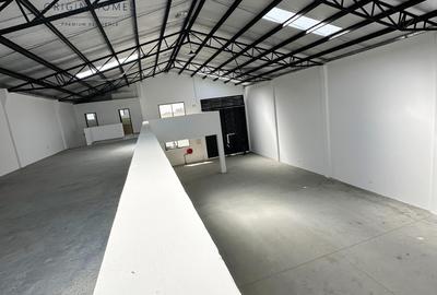 5,700 ft² Warehouse with Service Charge Included at Mombasa Road