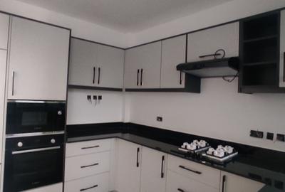 Serviced 2 Bed Apartment with En Suite at Muhuri