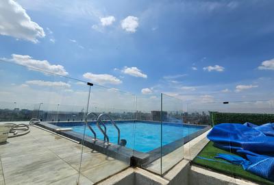 3 Bed Apartment with En Suite in Parklands - 4