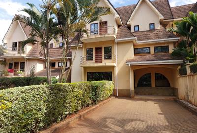 5 Bed Townhouse with En Suite at Lavington