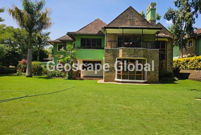 5 Bed House with En Suite in Runda