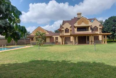 5 Bed House with En Suite in Runda