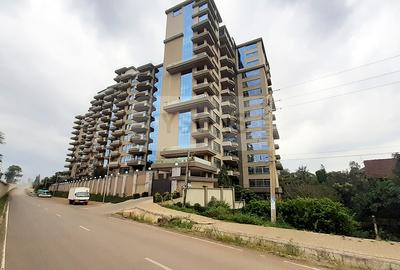 3 Bed Apartment with En Suite in Parklands