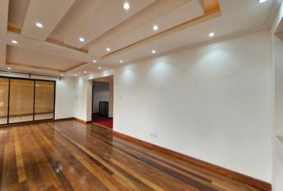 5 Bed Townhouse with En Suite in Kileleshwa