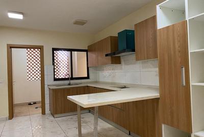 3 Bed Apartment with En Suite at Kilimani - 4
