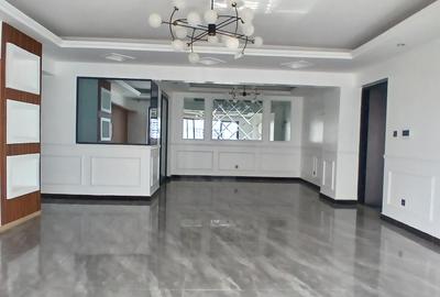 4 Bed Apartment with En Suite at Othaya Road - 2