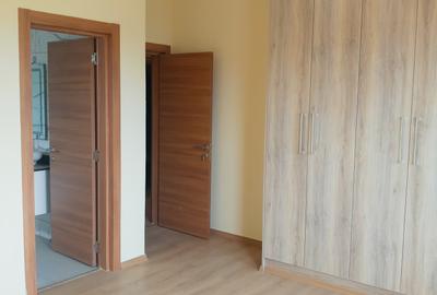 2 Bed Apartment with En Suite in Nairobi West - 2