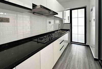 2 Bed Apartment with En Suite in Kilimani - 3