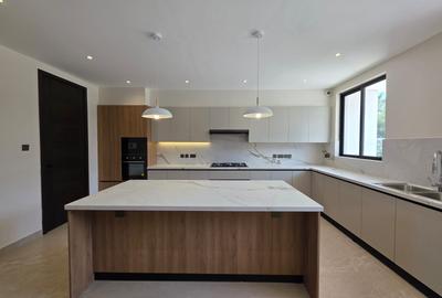 4 Bed Villa with En Suite at Karen Bogani - 4