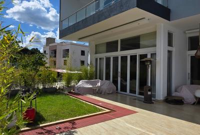 5 Bed Townhouse with En Suite at Shanzu Road
