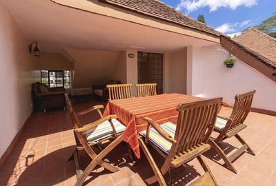 Furnished 2 Bed Apartment with En Suite in Rhapta Road - 3