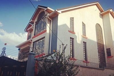 7 Bed Townhouse with En Suite at Dogunit - 2