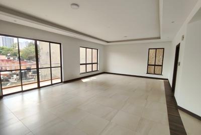 3 Bed Apartment with En Suite at Parklands