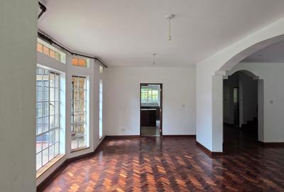 5 Bed Townhouse with En Suite at Lone Tree - 4