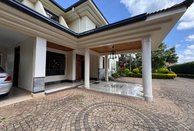 6 Bed House with En Suite in Runda - 2