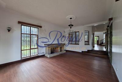 5 Bed House with En Suite in Runda - 2