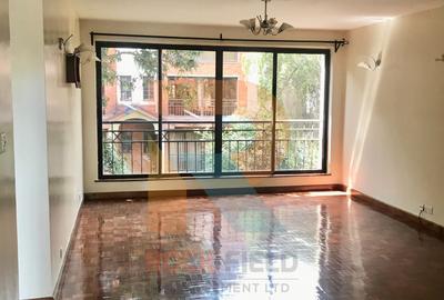 2 Bed Apartment with En Suite in Brookside - 4
