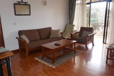 Serviced 1 Bed Apartment with En Suite at Lavington - 3