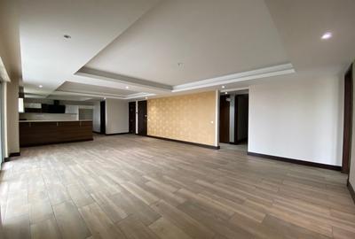 4 Bed Apartment with En Suite at Parklands Rd - 3