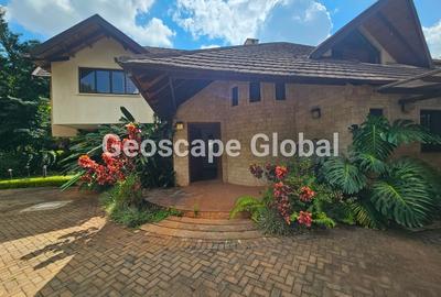 4 Bed House with En Suite in Runda
