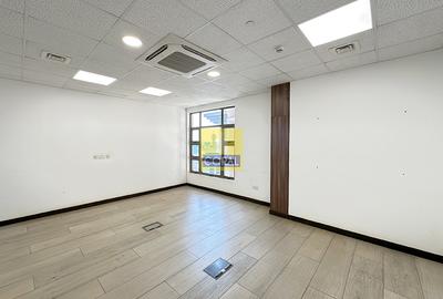 Office in Westlands Area - 4